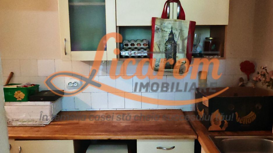 CASA SASEASCA comuna VULCAN,zona foarte buna,teren 3000 mp - Poză 6