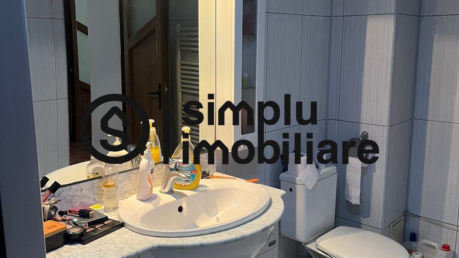 Vila S+P+1+M Lapus, str Paunitei - Poză 49