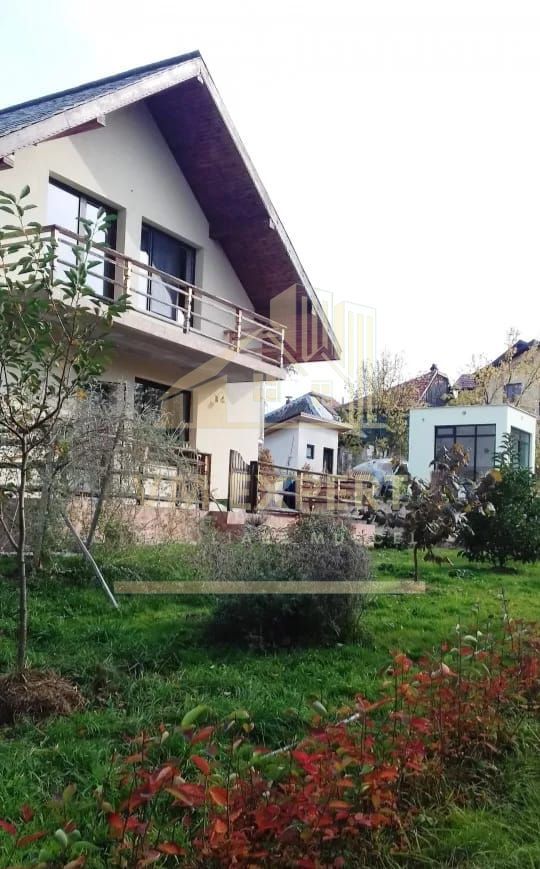 VILA DE VANZARE, CAMPULUNG, ZONA MARCUS, 150 MP, TEREN 1843 MP - Poză 16