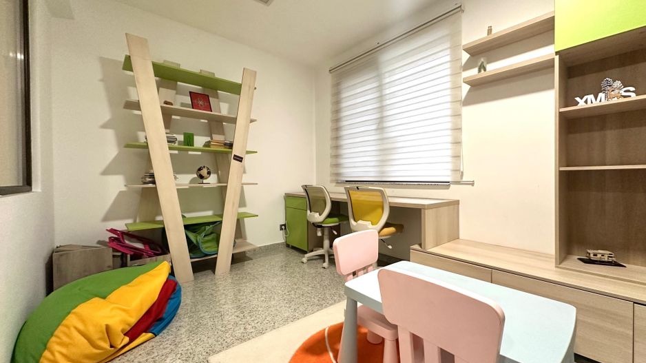 Apartament spatios 4 camere + parcare, pretabil ptr ERASMUS - Poză 14
