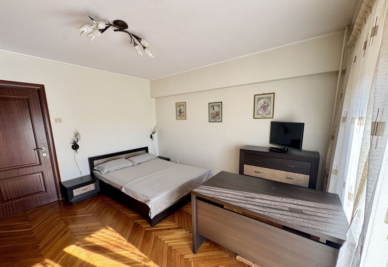 Închiriere Apartament 2 camere, vedere Palatul Parlamentului - Poză 6
