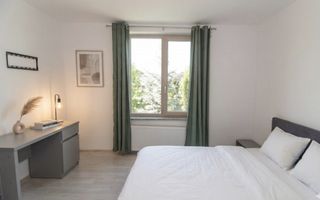 Casa cu 4 camere pe strada Campului, Pitesti - Poză 14