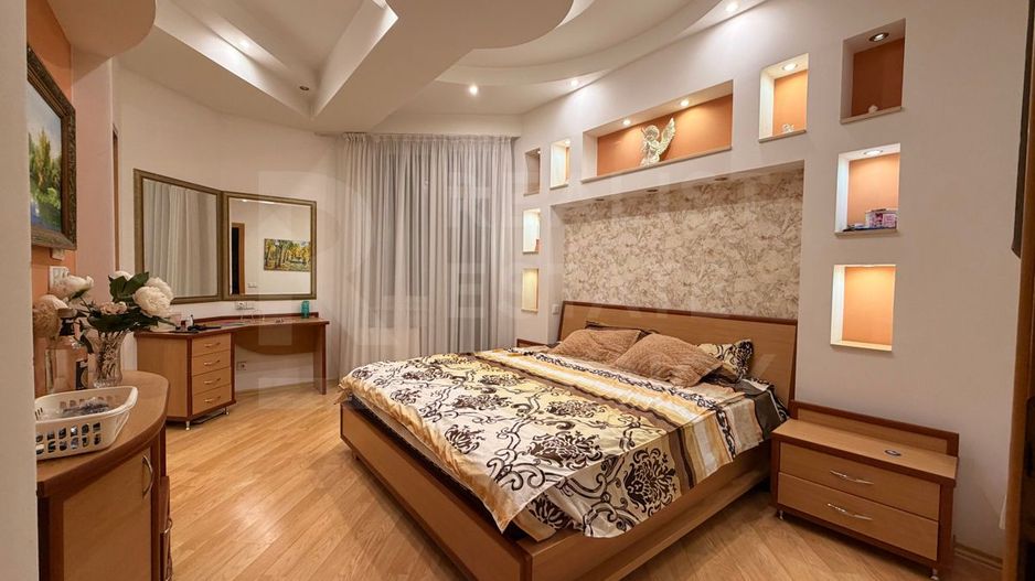 Chirie, apartament, 3 camere, Str Sergiu Rădăuţanu, Rîșcani - Poză 1