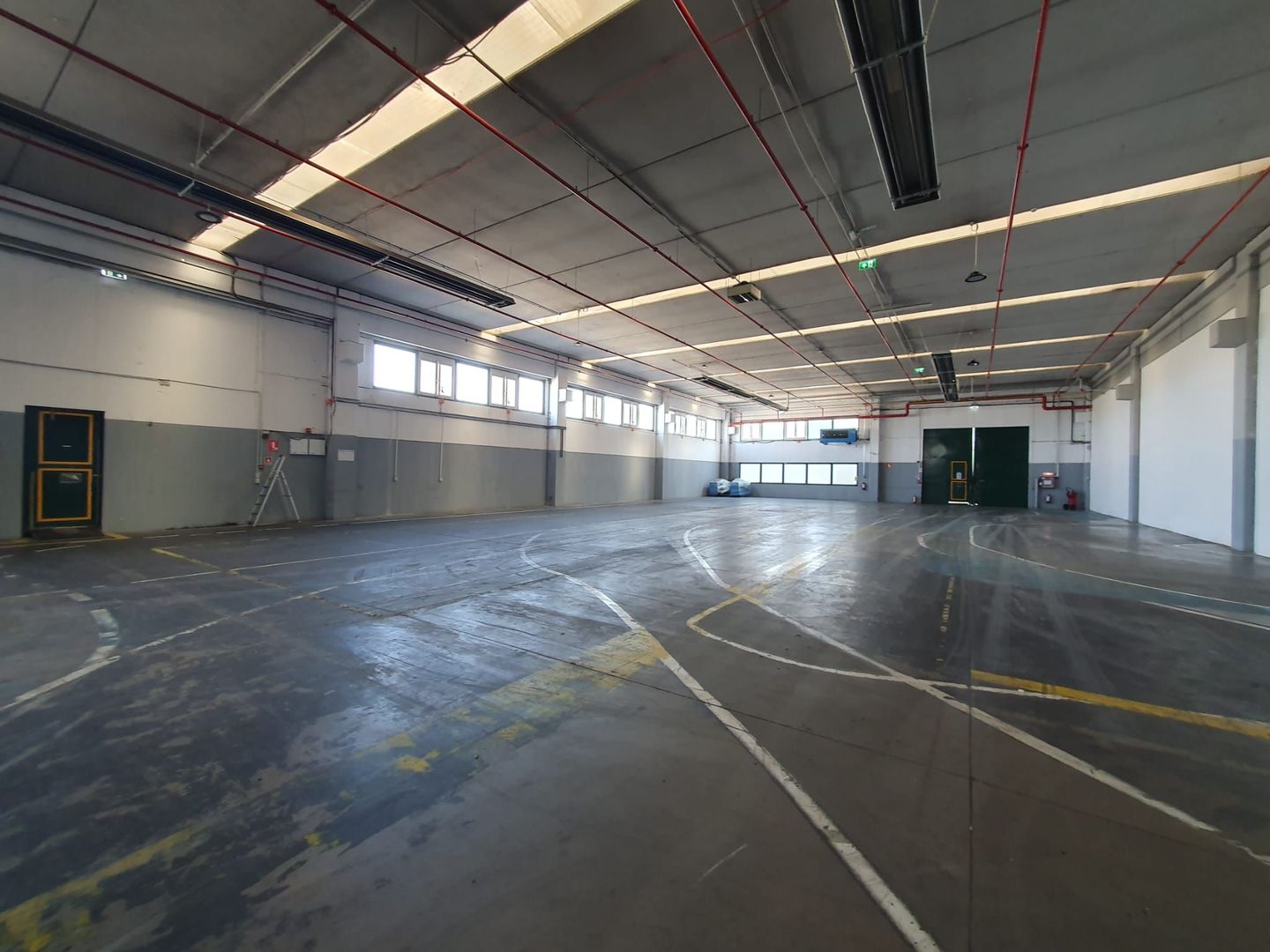 Hala productie /depozitare -zona C.  Sagului - Poză 3