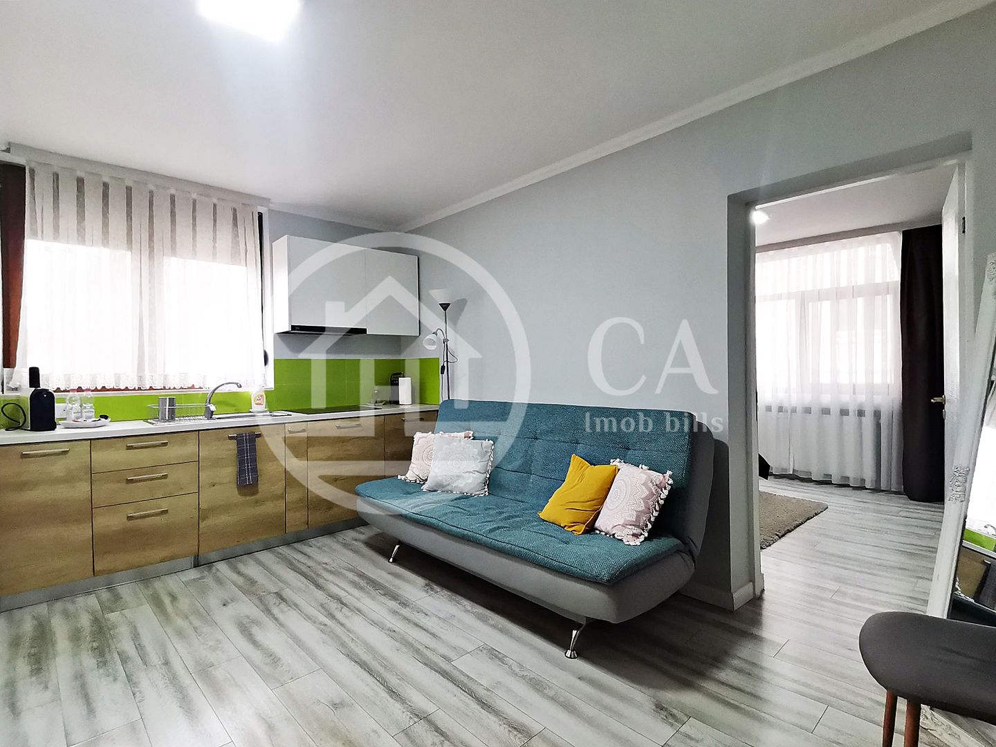 Apartament de inchiriat cu 2 camere in zona ultracentrala, Oradea - Poză 1