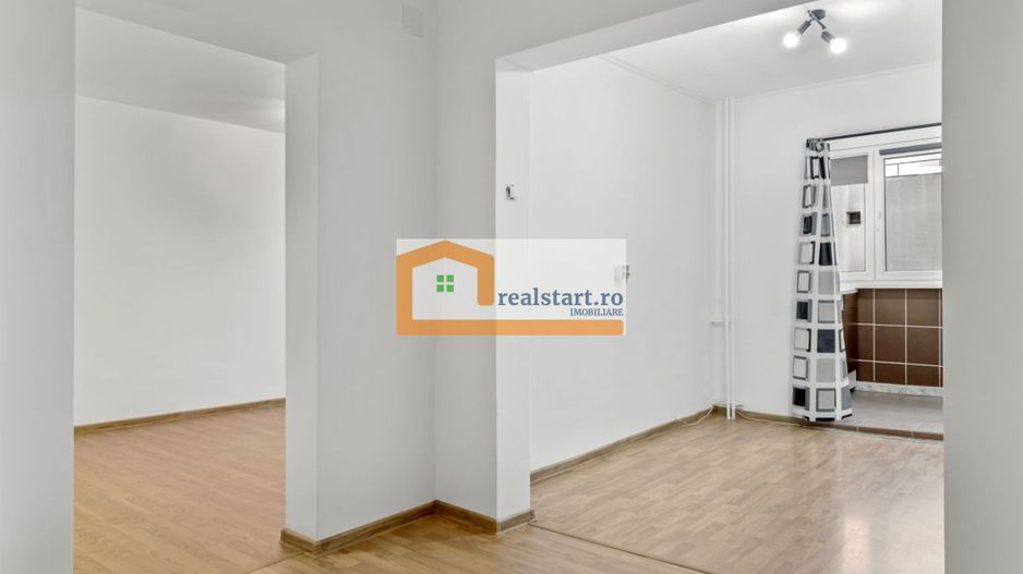 Comision0%, Direct Proprietar,  langa Auchan Titan, bloc anvelopat, 2 lifturi - Poză 2