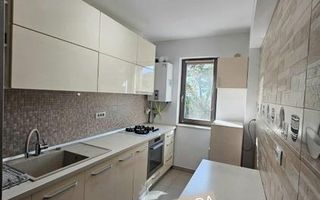 Persoană fizică, Tătărași, 2 camere, decomandat, parcare acoperită sub bloc - Poză 3