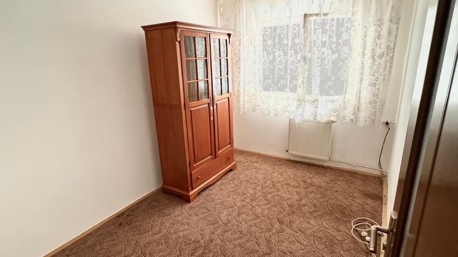 Apartament cu trei camere de vanzare-zona Dacia - Poză 7