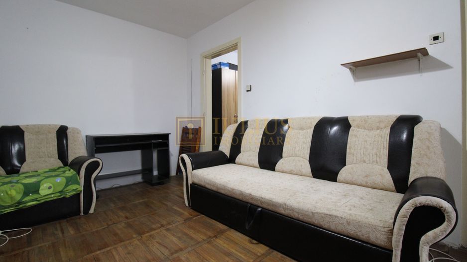 St. Invatatorului, o camera, perfect pentru o persoana sau cuplu. - Poză 2