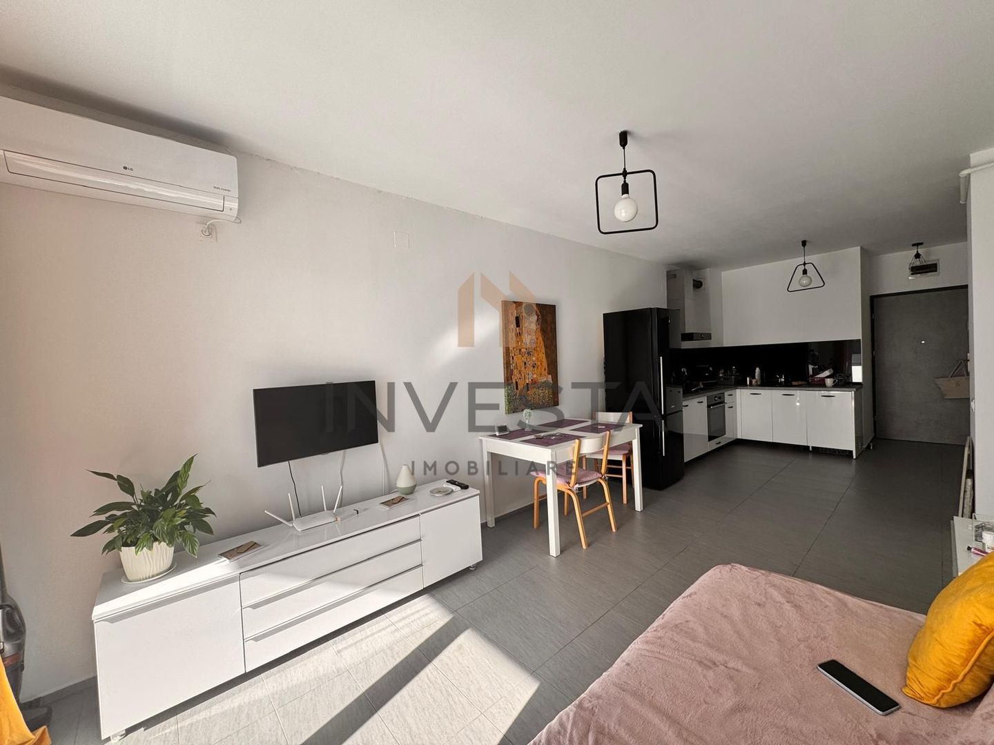 APARTAMENT 2 CAMERE GRAND HILL VIEW - Poză 1