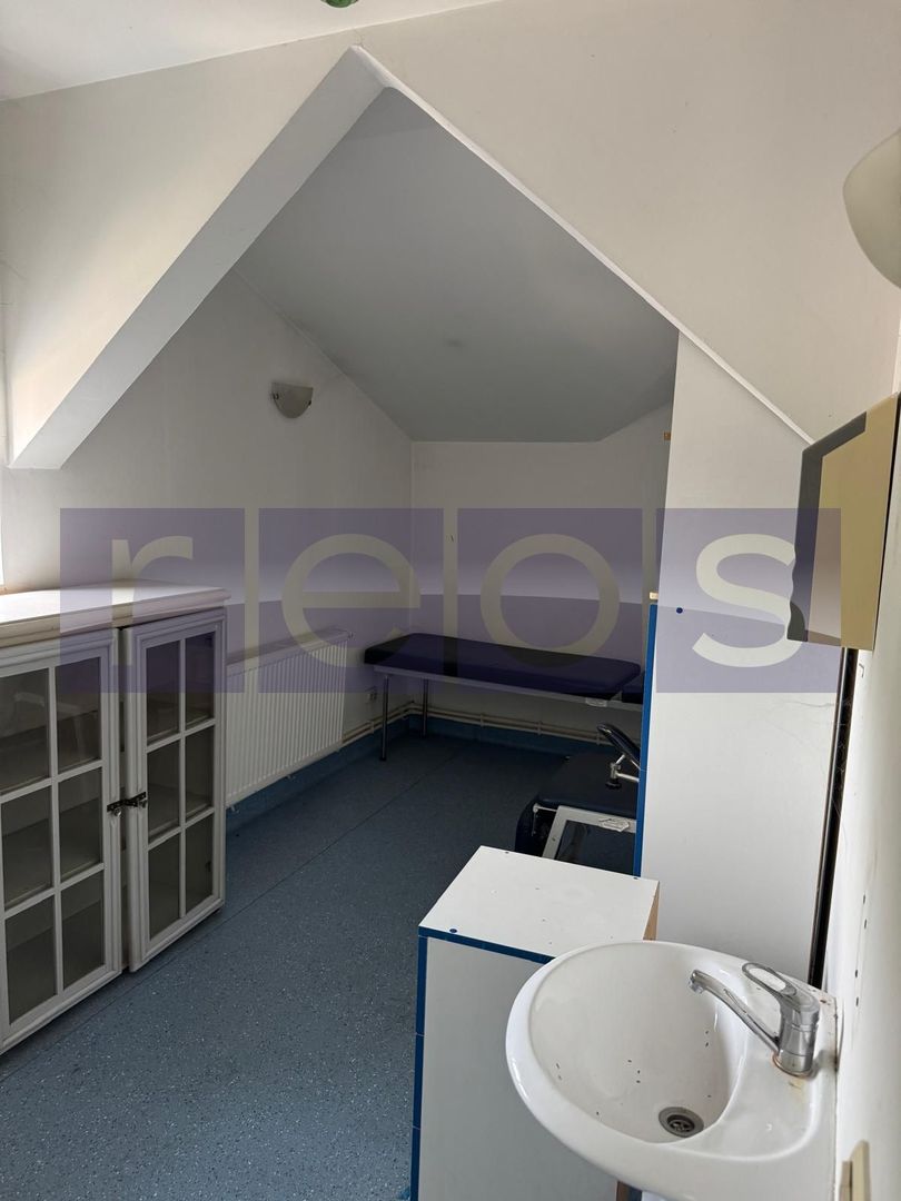 DE VÂNZARE VILĂ | OPORTUNITATE DE INVESTIȚIE | PRETABILĂ CENTRU BĂTRÂNI - Poză 56