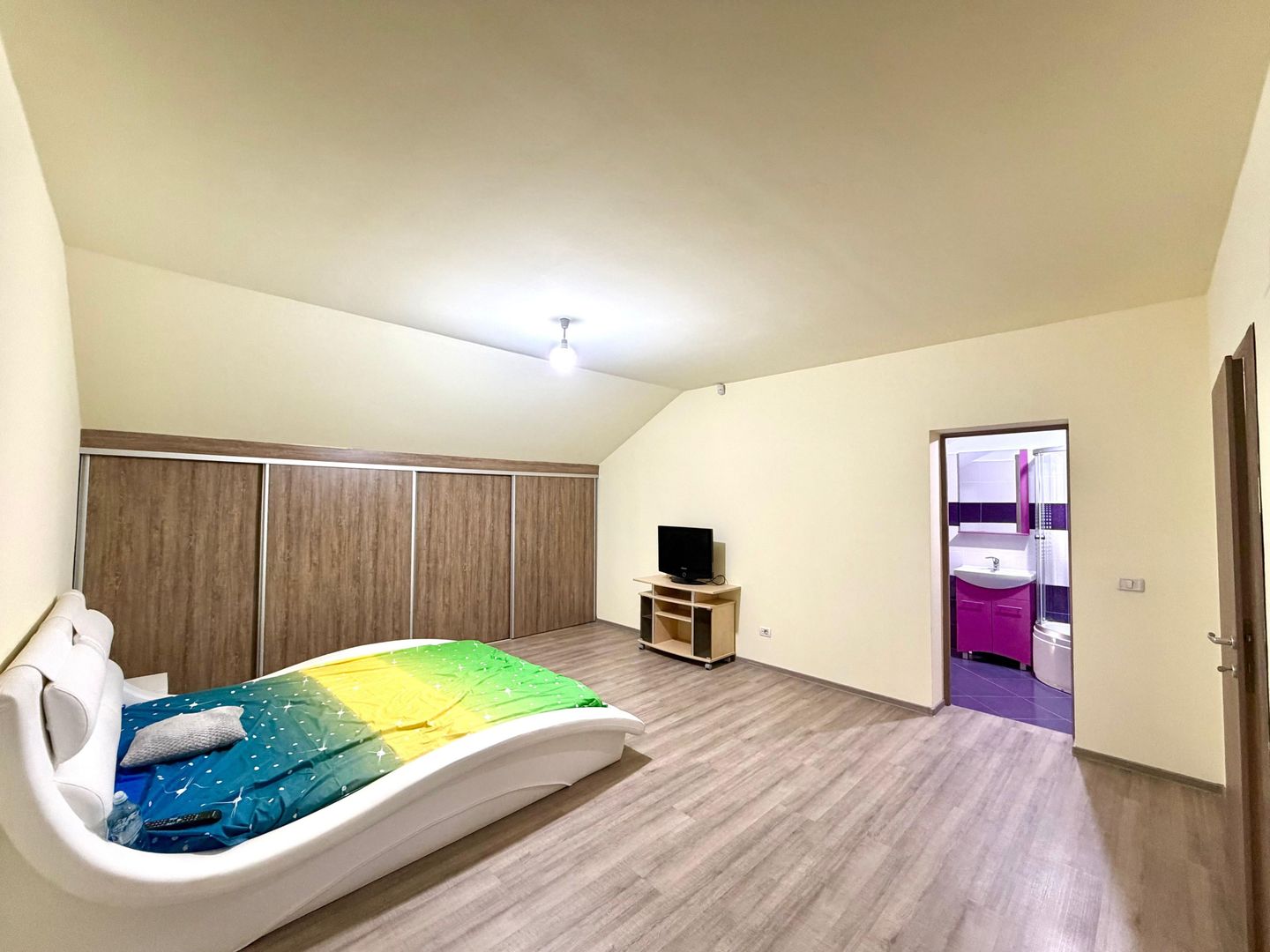 1100 e/ mp - Casa individuala  - 700 mp teren - la asfalt - Sacalaz - Poză 16