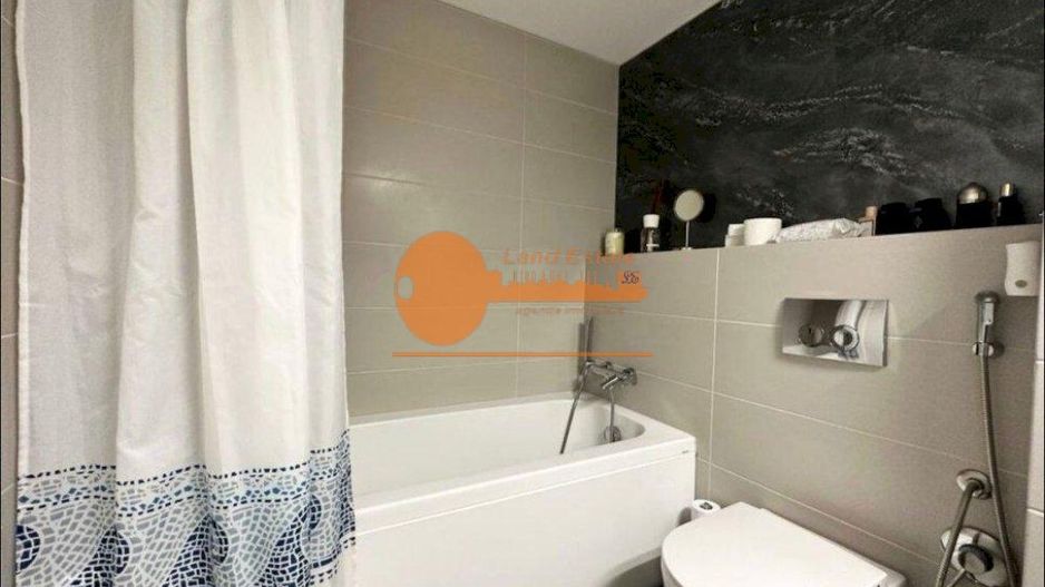 4 camere Herastru-Parcare-Boxa - Poză 9