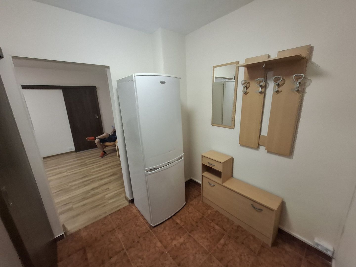 2 camere - Titan - metrou - Poză 3