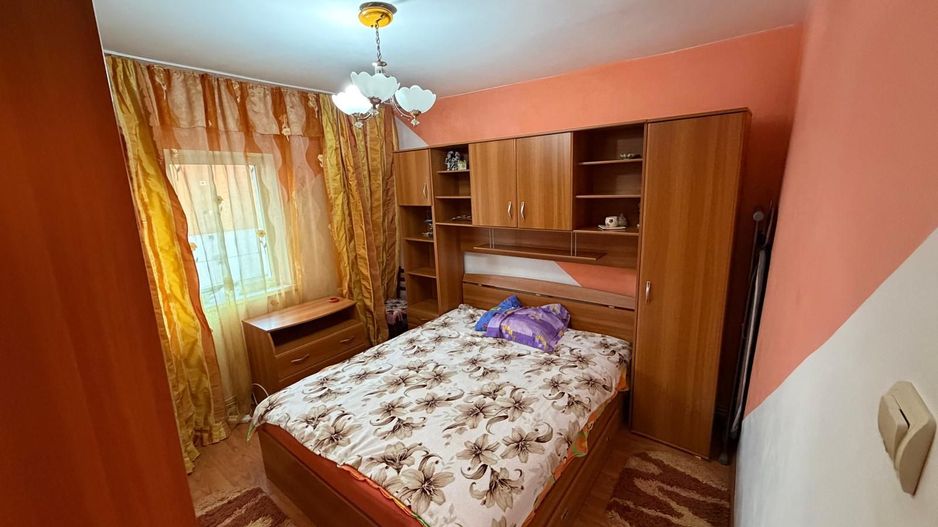 AP. 2 CAMERE- CENTRALA, PARCARE, BUCATARIE INCHISA, MOBILAT, COMIS 0% - Poză 2