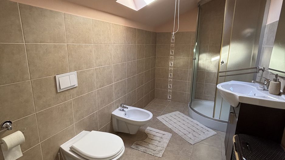 Apartament de  3 camere utilat si mobilat lux / 3 rooms apartment for rent - Poză 23