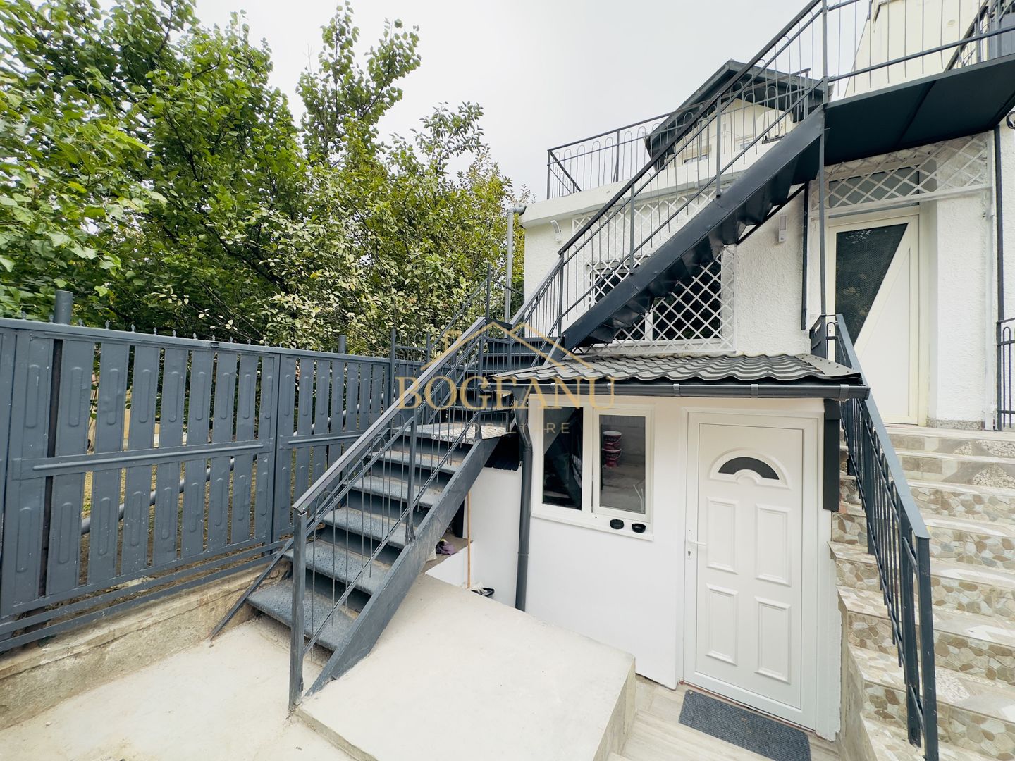 BG97-Cladire cu chiriasi,9 camere,Randament 2400 Euro/Lunar - Poză 15