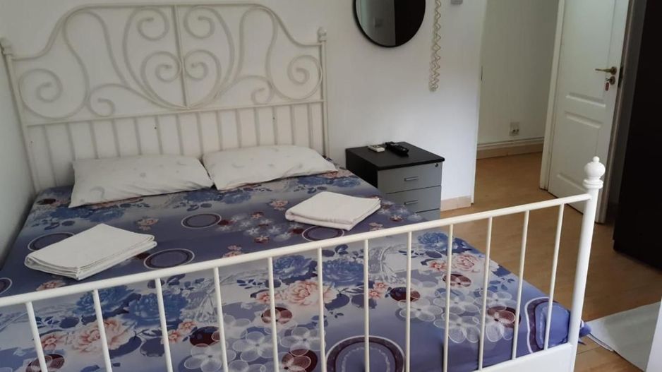 PENSIUNE 10 CAMERE DE ÎNCHIRIAT - BUCUREȘTI - Poză 12