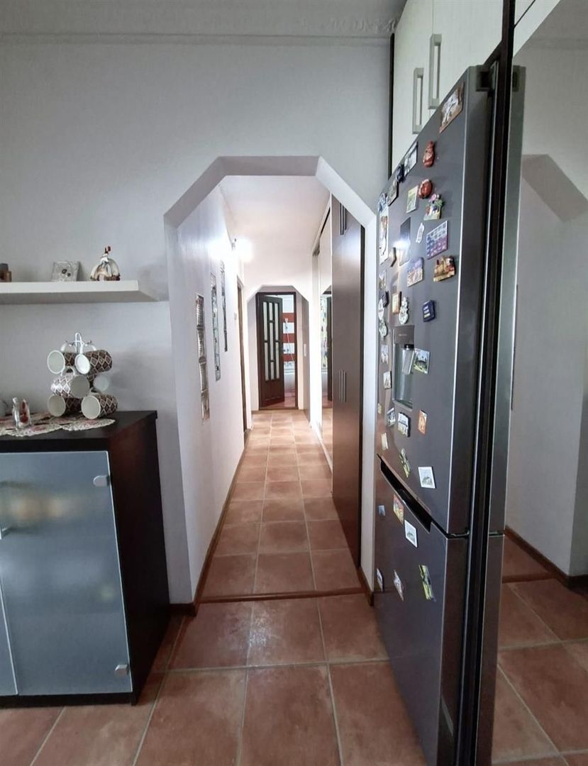 Apartament 3 camere Cantemir - Poză 3
