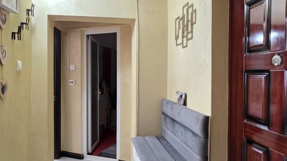 Apartament cu 2 camere, etaj 1, partial mobilat, zona GARĂ; - Poză 4