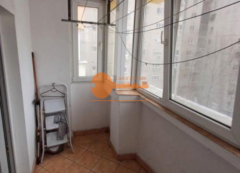 Apartament cu 3 camere Bloc Reabilitat - 5minute de metrou Obor - Poză 1