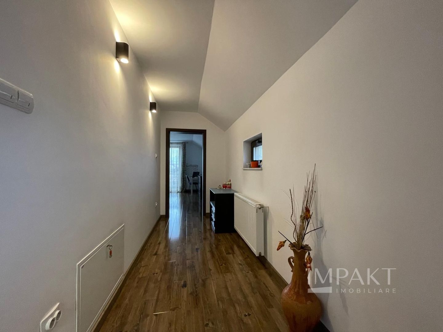 Casa  cu 4 Camere si Garaj in Cartierul Someseni, Cluj-Napoca - Poză 9