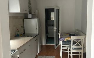 Vând casă zonă semicentrală - Poză 1