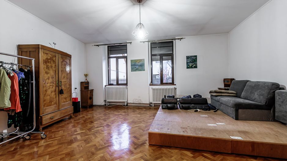 Casă solidă din cărămidă lângă Malul Mureșului cu 750 mp de teren - Poză 2