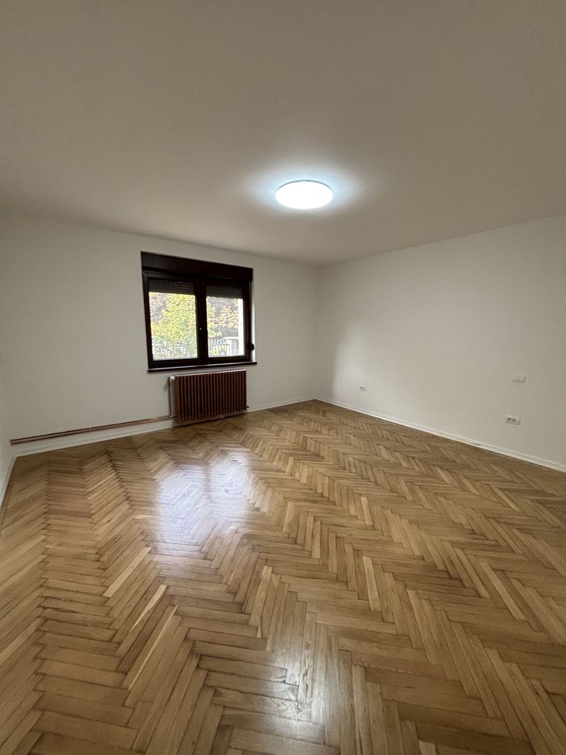 Apartament generos la casa,zona Bogdanestilor - Poză 24