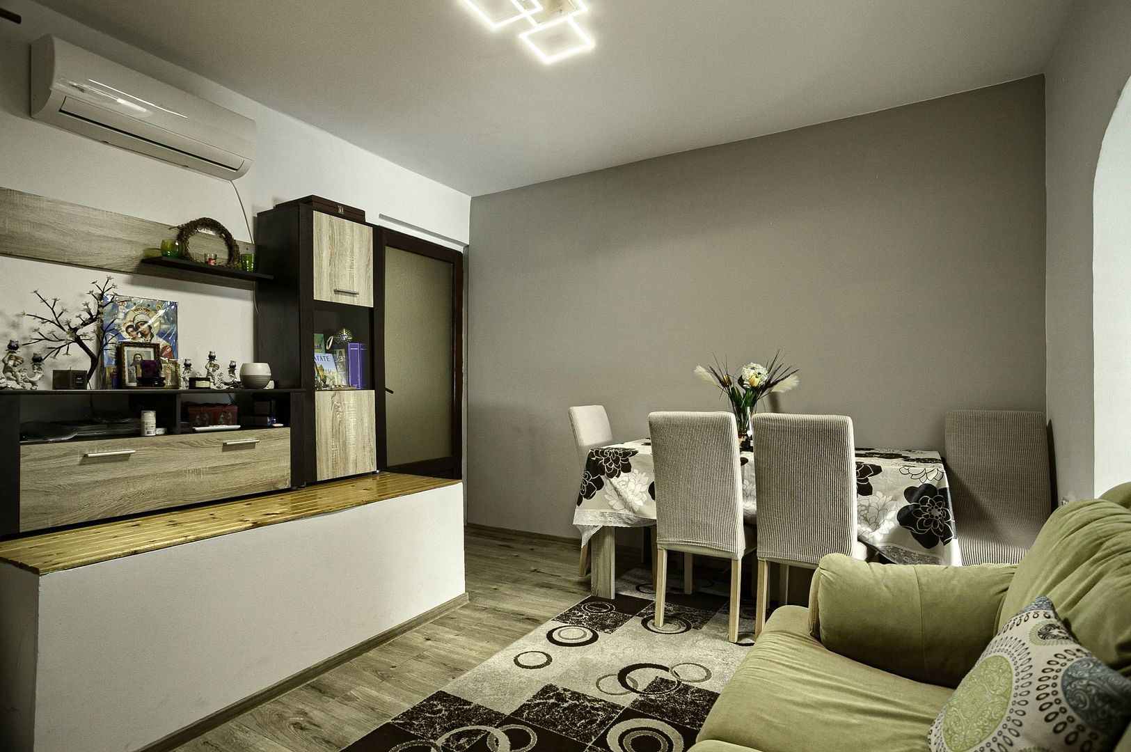 Pret redus Casă individuală la cheie situată Central, Comision 0 - Poză 7