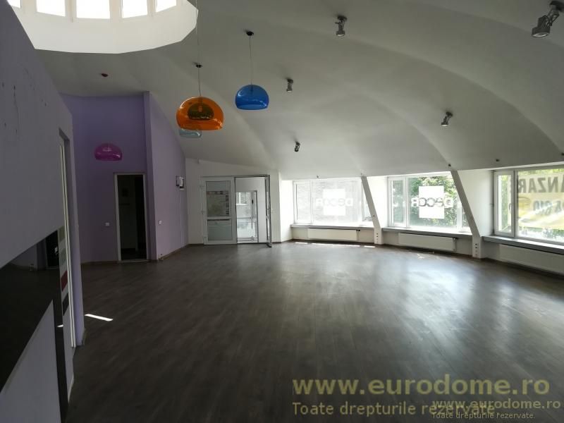 Vanzare cladire (spatiu amenajat 700 mp). - Poză 6