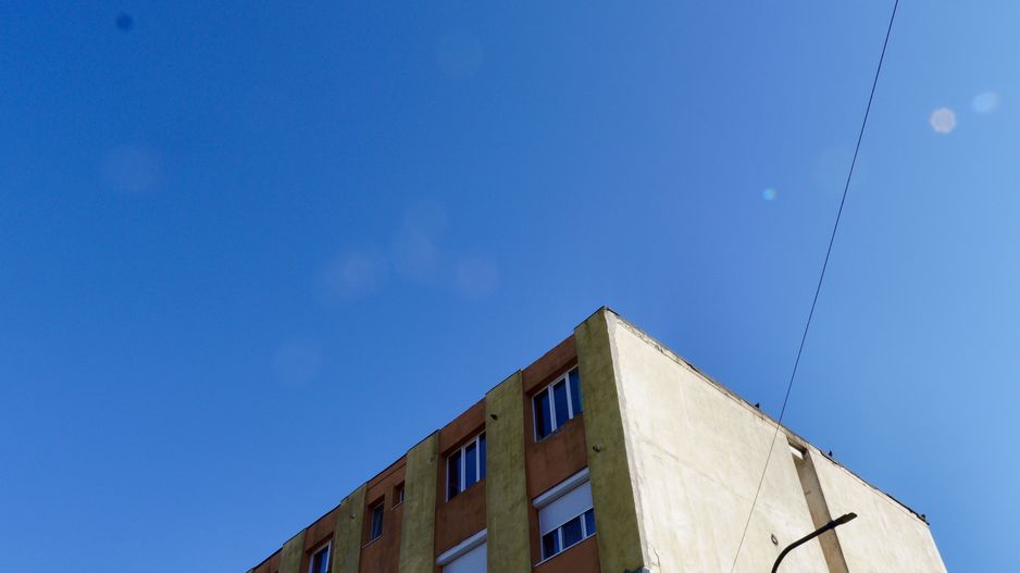 APARTAMENT MODERN 2 CAMERE IN CODLEA - - Poză 13