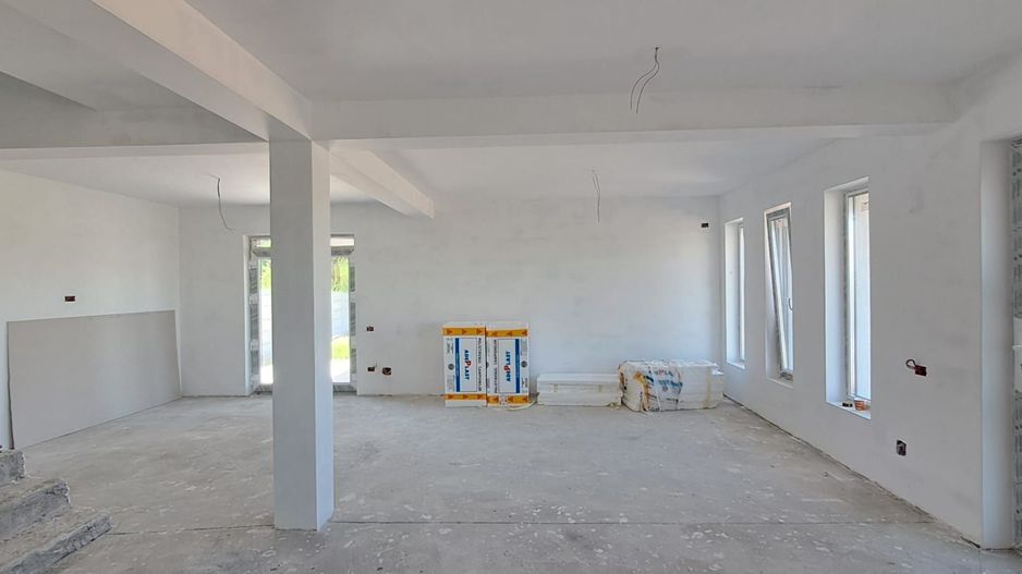 Dragomiresti Vale, casa 4 camere, teren 415 mp, utilitati, COMISION 0% - Poză 3