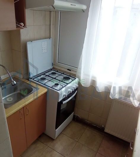 Apartament 2 camere decomandat de închiriat în zona Dacia, la bulevard, Iași - Poză 6