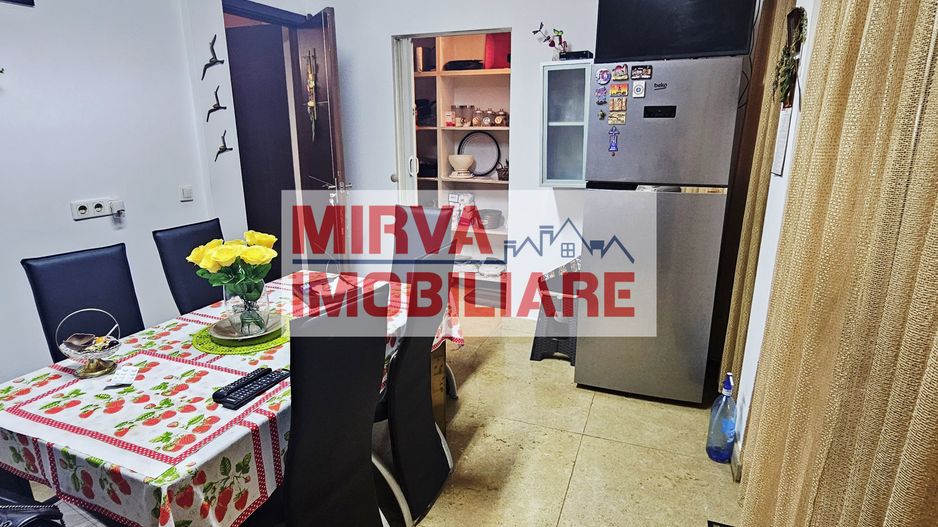 🏡 Casă deosebită – 2 unități locative, 6 dormitoare, zona Albert - Poză 90
