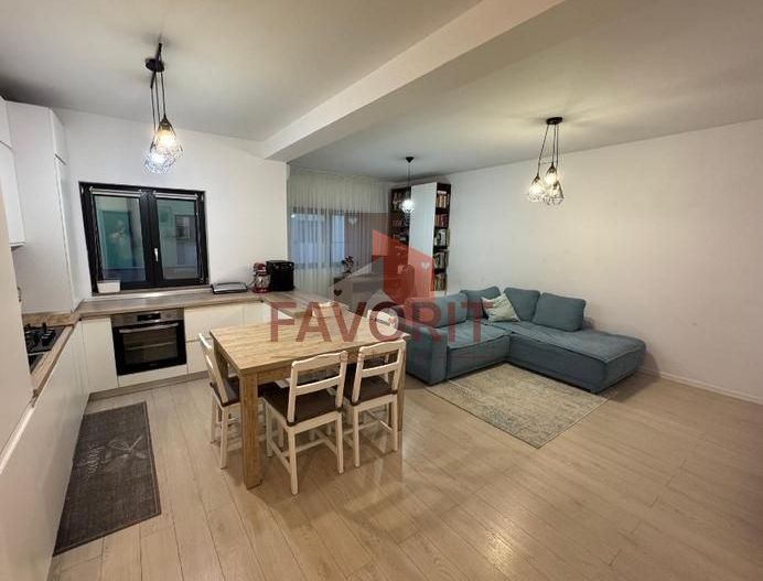 Mobilat si utilat. Pozitie buna. 2 locuri de parcare - Poză 1