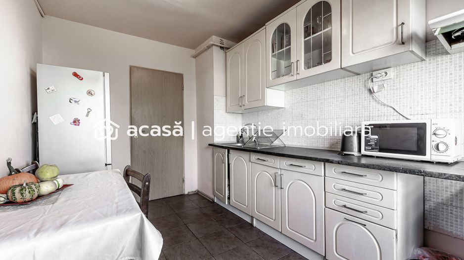 REZERVAT! Apartament 5 camere în Micălaca - Poză 1