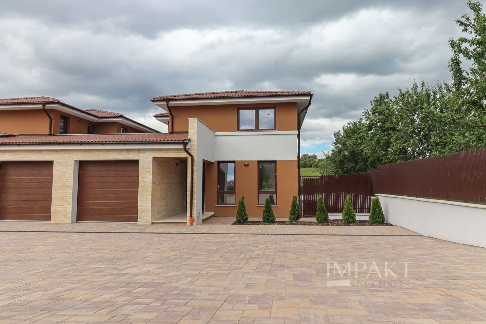 Case cuplate 5 camere si teren de 700 m2 in Feleacu - Poză 5