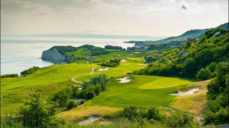 Apartamente cu 2 si 3 camere ideal investitie cu vedere superba Bulgaria Balcic - Poză 1