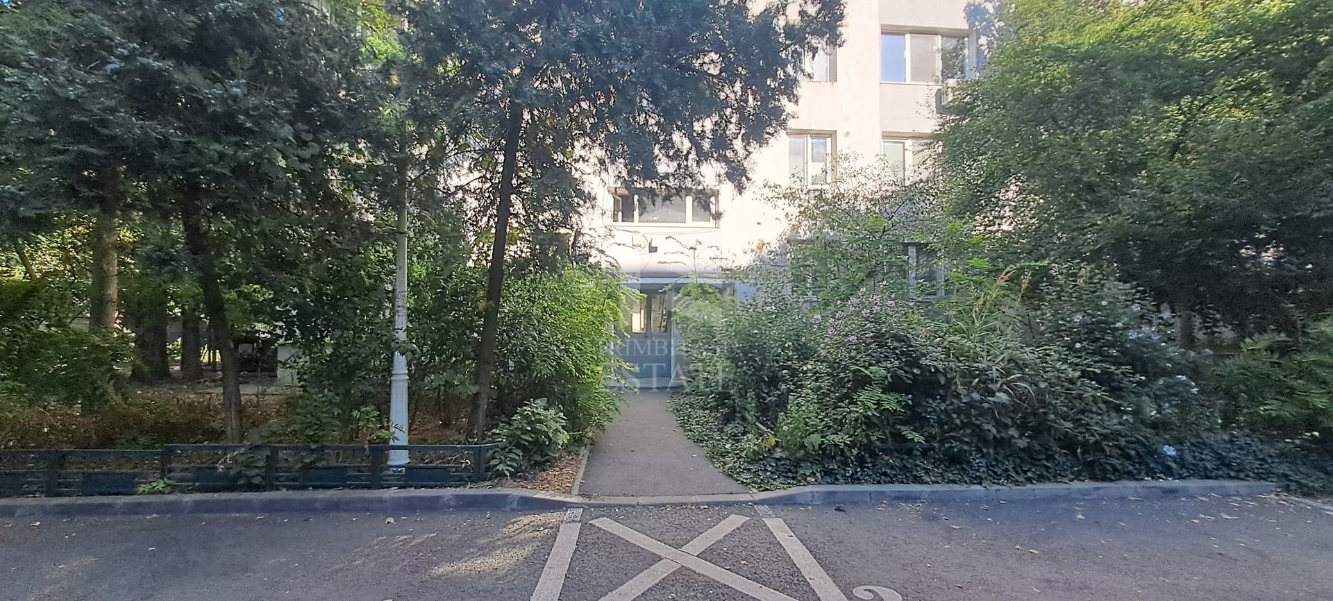 Garsoniera spatioasa | Metrou Lujerului | Totul nou - Poză 10