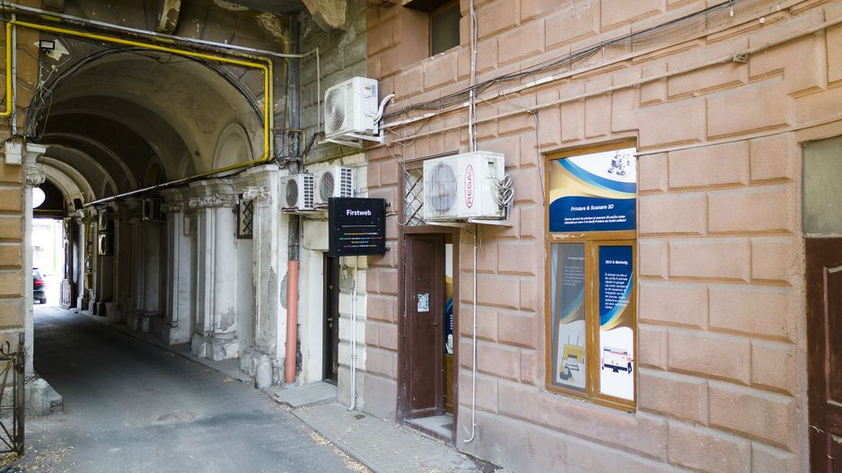 Spațiu ultracentral de închiriat - Poză 2