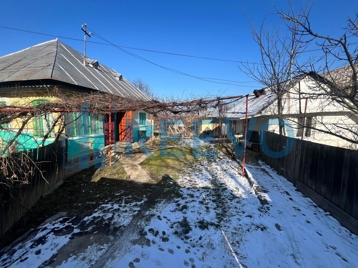 Casă și teren de vânzare, sat Buda, Blăgești, Bacău - Poză 1