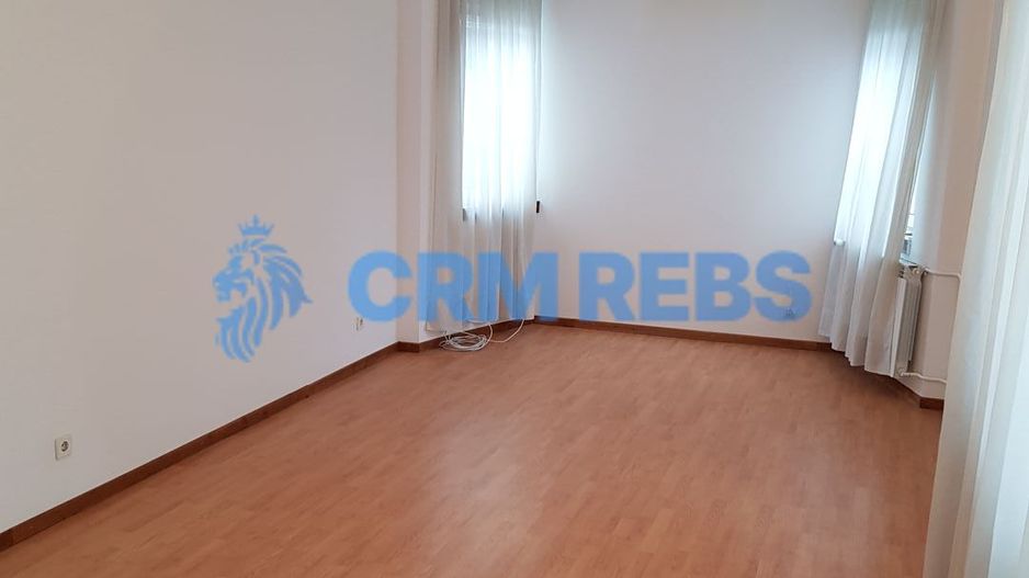 Vila unica cu 5 camere langa lac - Poză 10