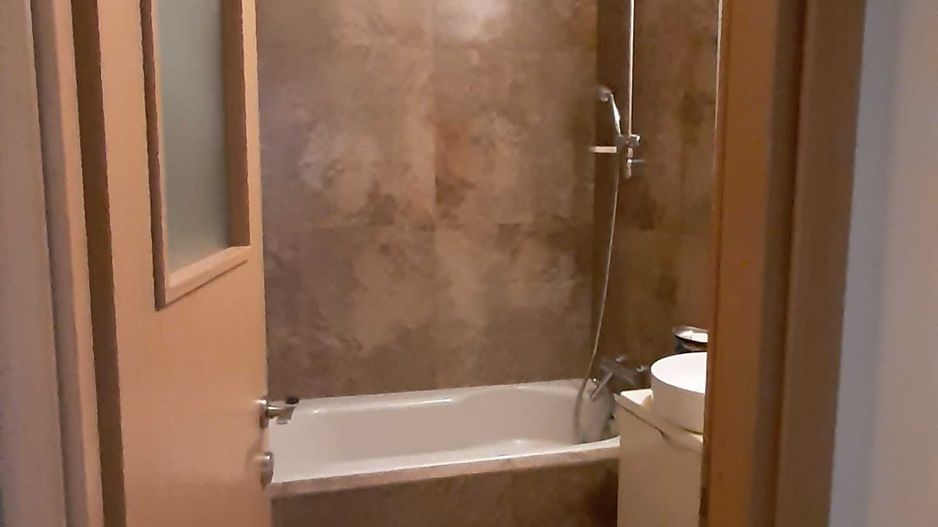 De închiriat apartament 4 camere, parcare inclusă, 2 balcoane, Tei - Poză 4