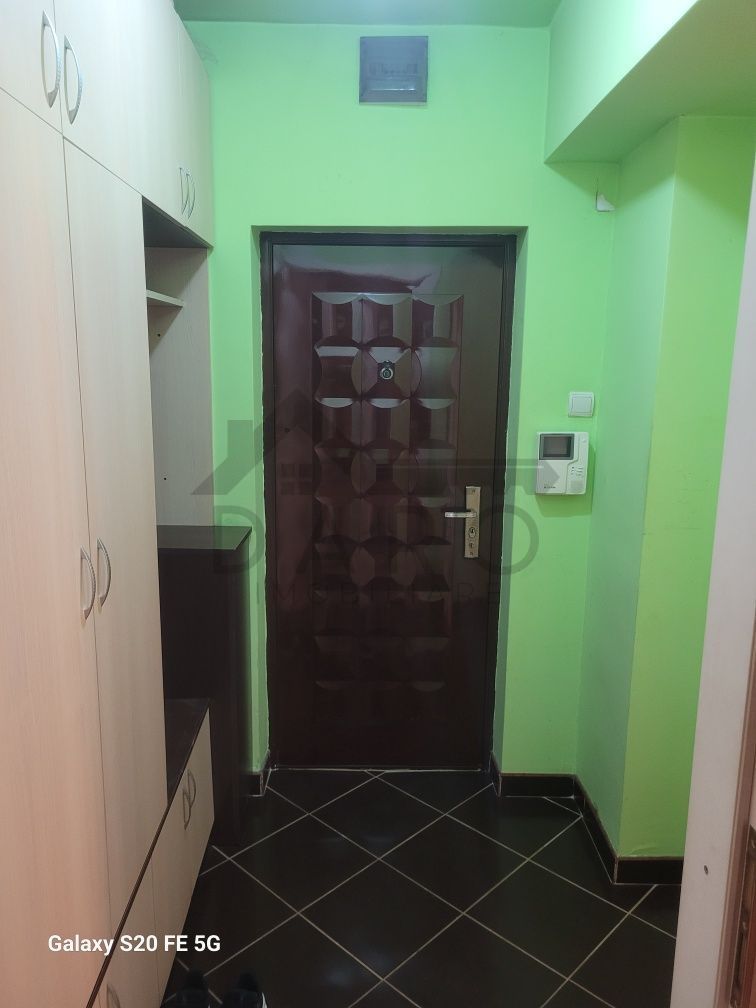Apartament de inchiriat cu  o cameră etaj 1 pe strada munteniei - Poză 4