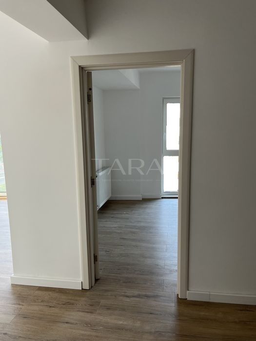 Apartament Spațios cu 3 Dormitoare și Terasă în Zona Dâmbul Rotund - Poză 6