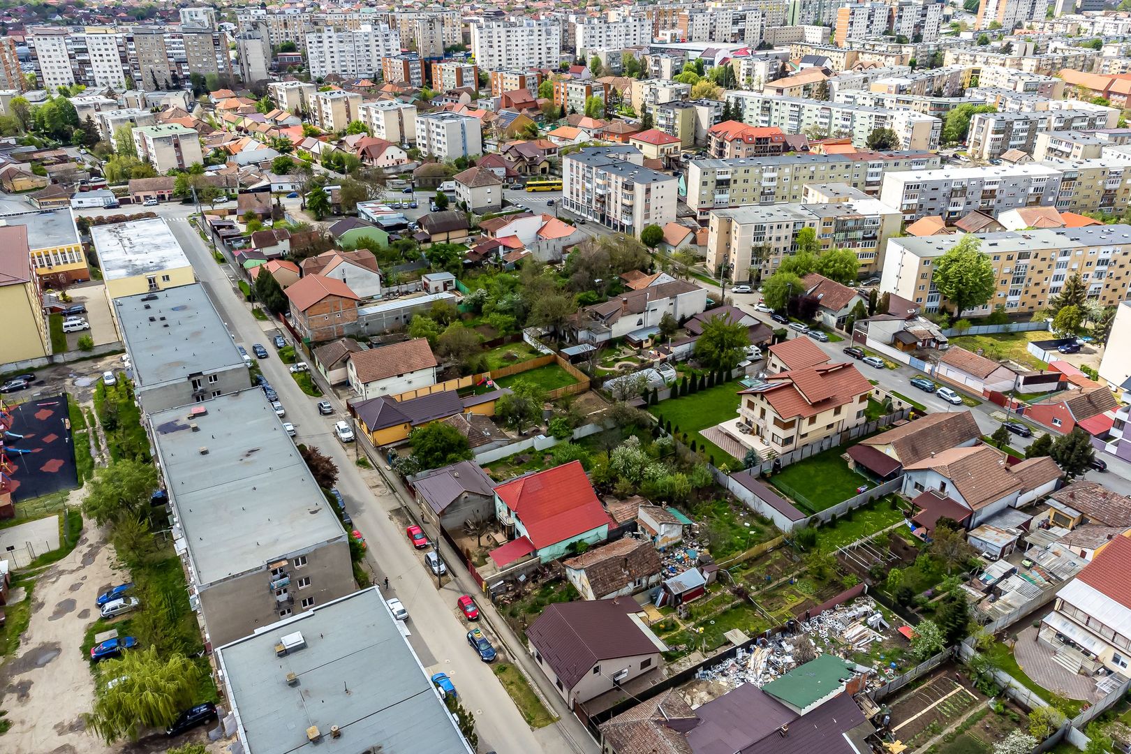 Teren spațios cu casă veche in Vlaicu - Poză 8