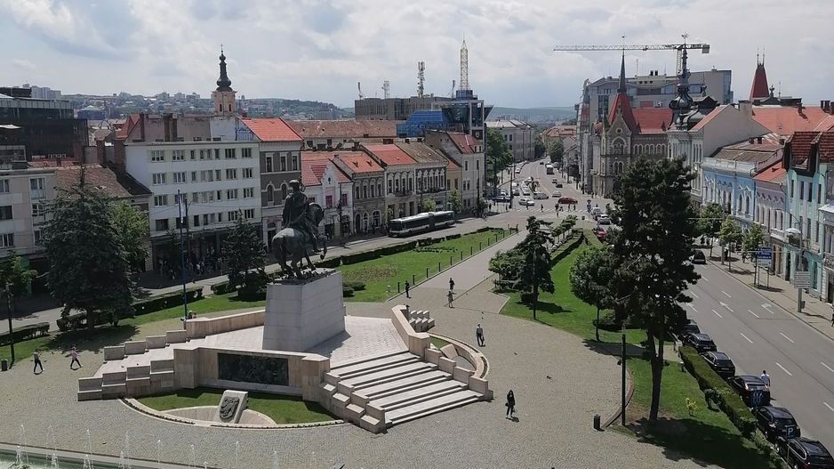 2 camere cu Parcare in Piata Mihai Viteazu - Poză 5