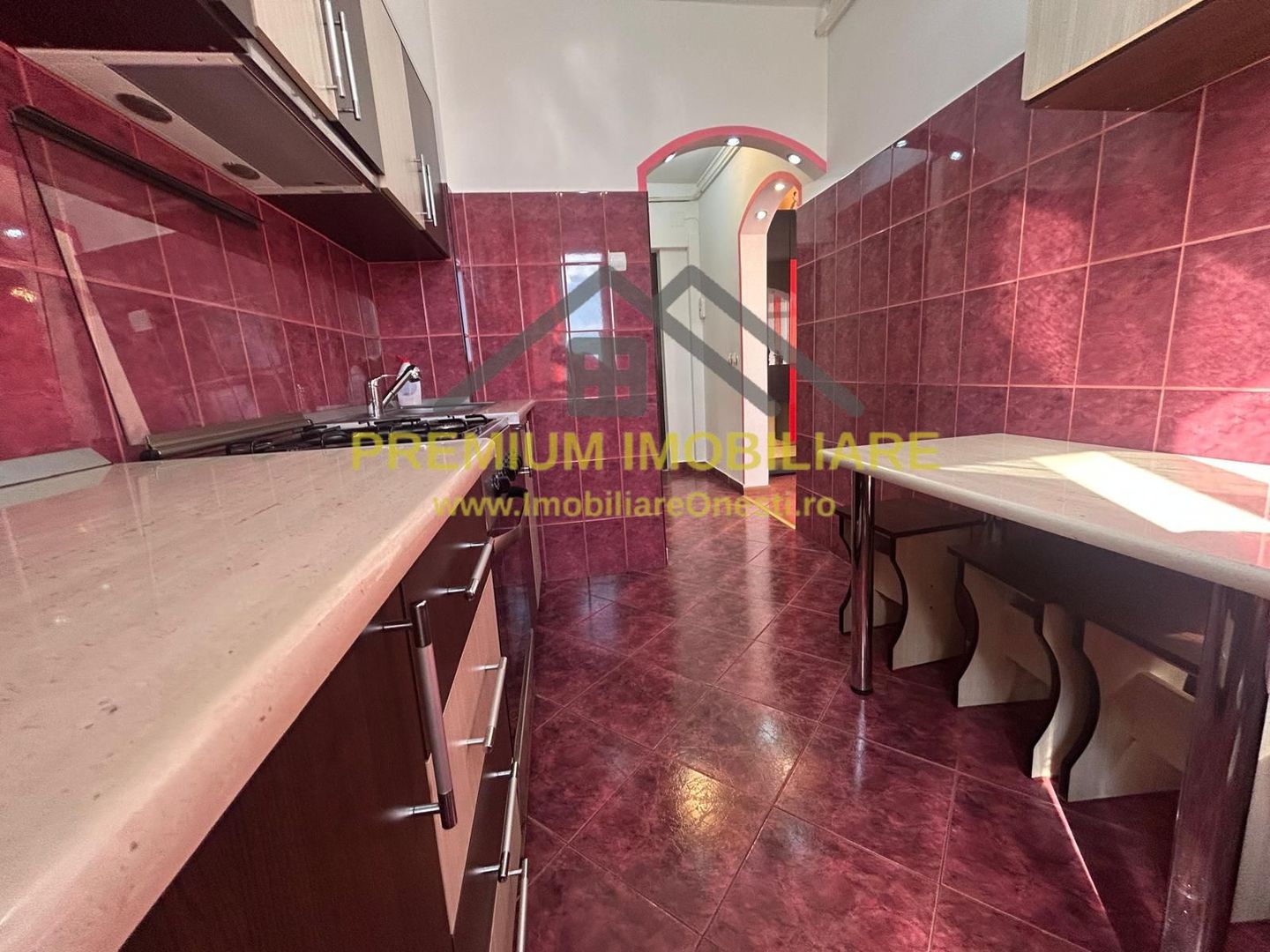 De închiriat – Apartament 2 camere zona ultracentrala - Poză 2