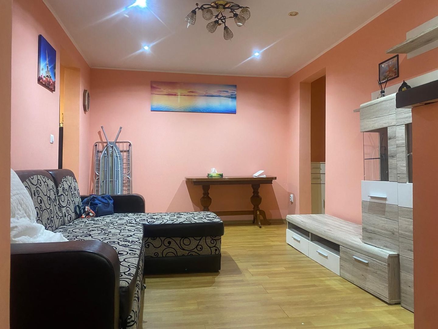 Pret redus!Inchiriere apartament cu 3 camere -micro 6-Targoviste - Poză 2